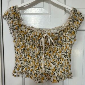 Kirious cropped top size large